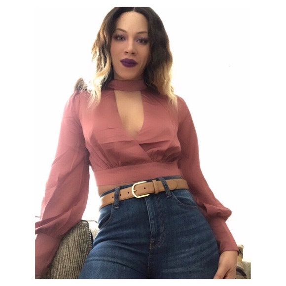 NWT Dusty Rose Satin Open Back Crop Top - Picture 4 of 5